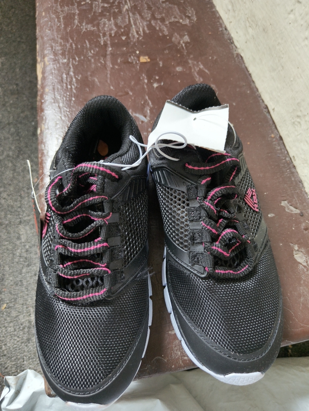 New! RBX Girls Youth Black Athletic Sneakers Shoes with Pink Accents Size 1 NWT! - Picture 2 of 5
